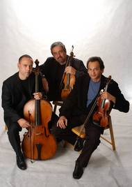 Foto - Trio Camaleon.jpg